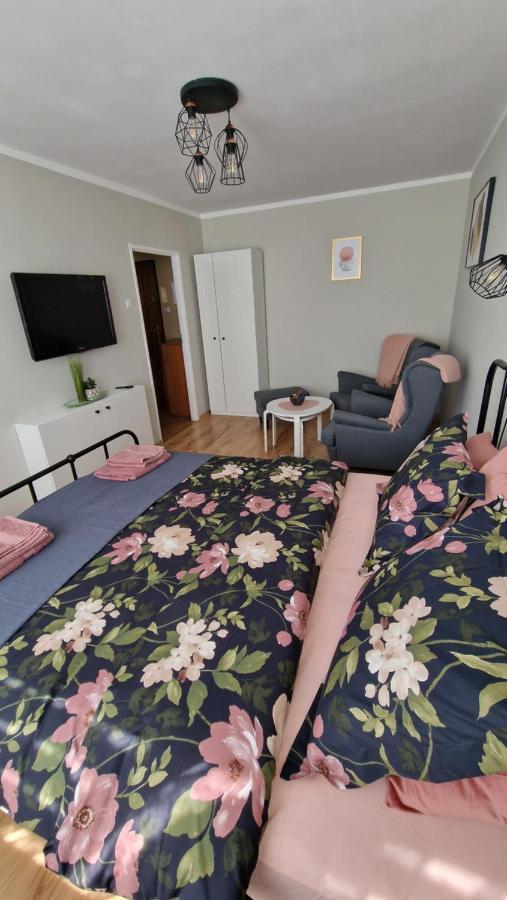 Апартаменты Apartament Spoko-Loko Строне-Слёнске Экстерьер фото